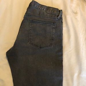 Men’s Gap Slim Fit Tapered Jeans